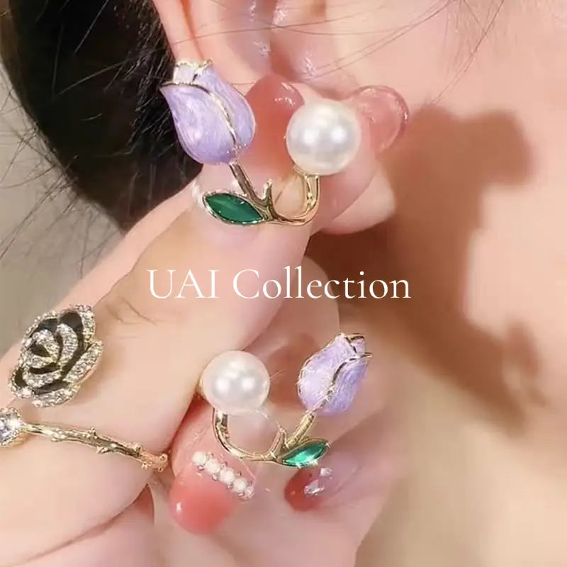 Flower Pearl Studs
