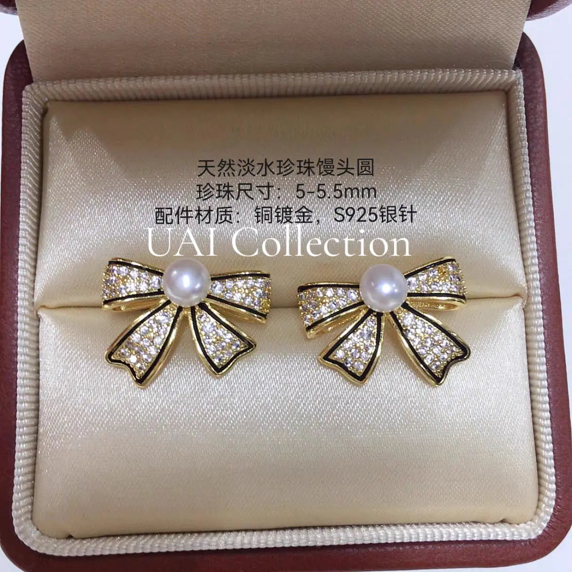 Bow Design Pearl Stud Earrings